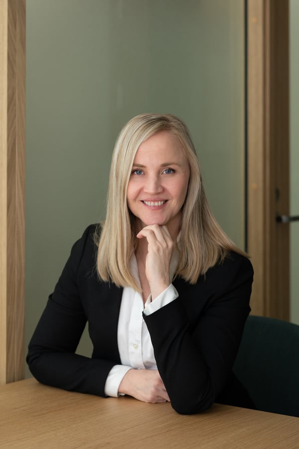 BrandPhoto_EworkGroup_COMPLETE_0437_Johanna