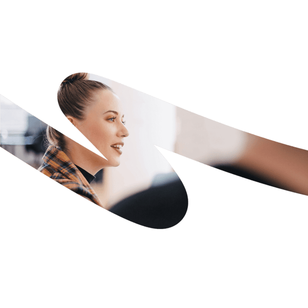Ework_ImageBank_People_Female_Interacting_01 L3